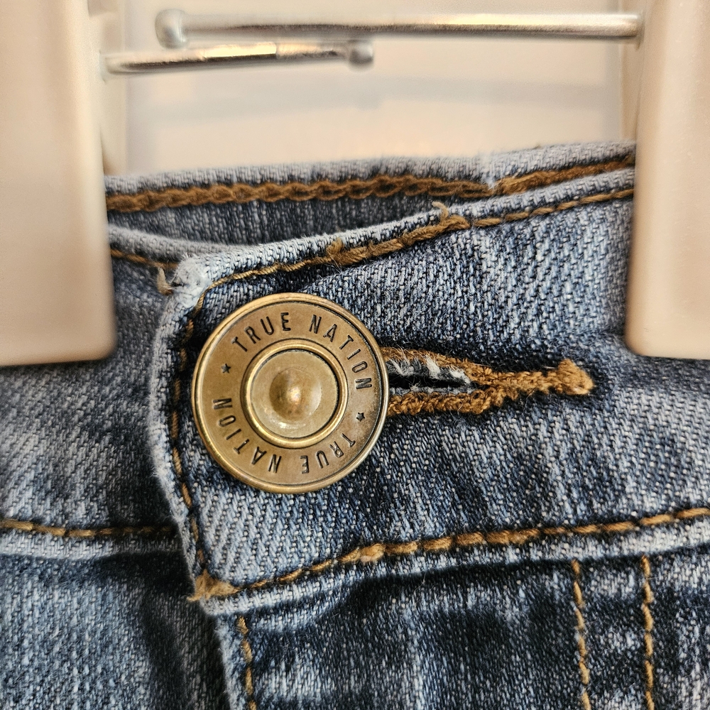 Classic Blue Men's Jeans - Picture 2 of 7
